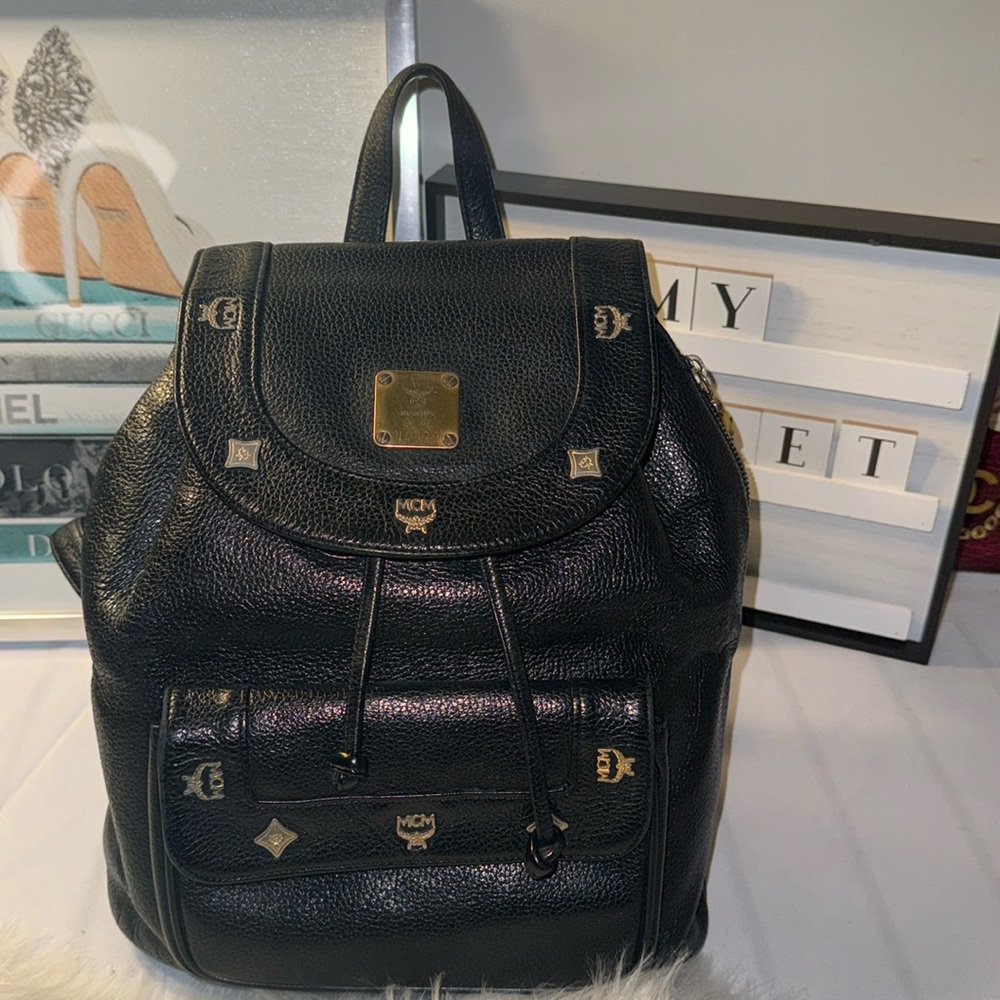 Vintage MCM Grained Leather Backpack 🎒Pre-Owned